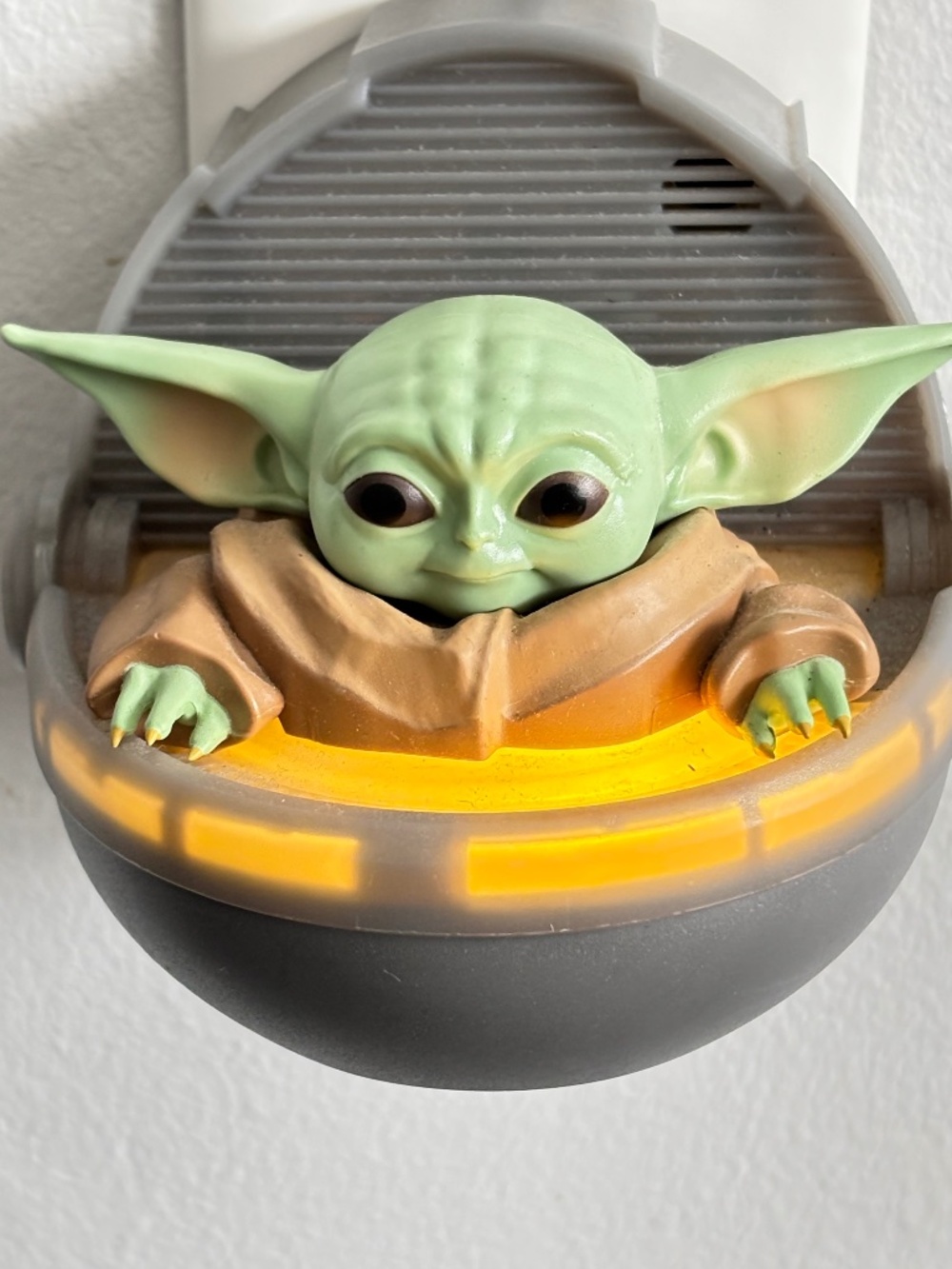 The Mandalorian Child Grogu Baby Yoda Talking Sound Clapper Night Light WORKS